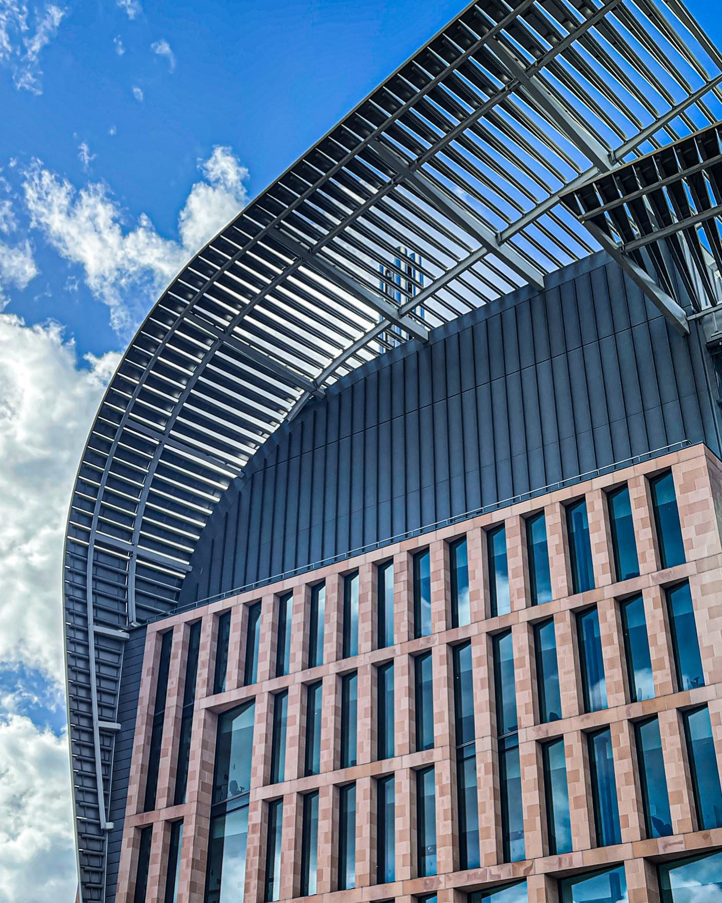 London Kingscross #architecturephotography #architecturephotographylovers #architecturedesign #architecturephtographer #londonarchitecturephotography #propertyphotographer #londonpropertyphotographer #loondonphotographer